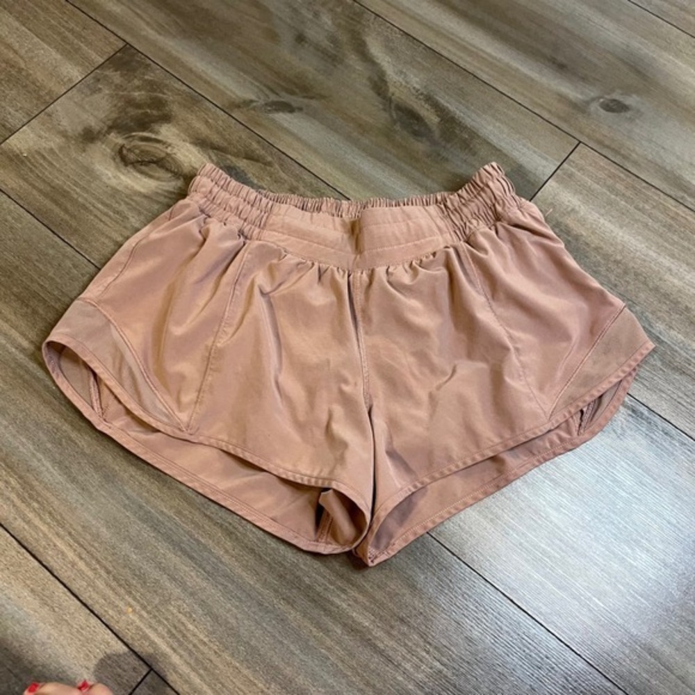 Lululemon Running Shorts Lightweight Athletic Women 6 Bin A-31